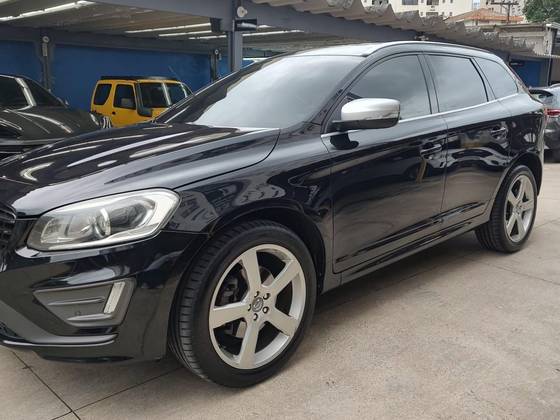 VOLVO XC60 2.0 T5 R DESIGN TURBO GASOLINA 4P AUTOMÁTICO
